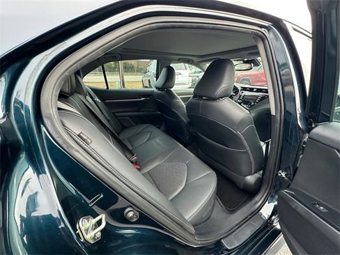 Used 2020 Toyota Camry XSE image 17