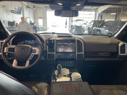 Used 2015 Ford F150 King Ranch w/ Equipment Group 601A Luxury AWD/4WD image 15