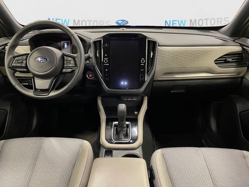 Used 2025 Subaru Forester Premium w/ Convenience Package #1 image 10