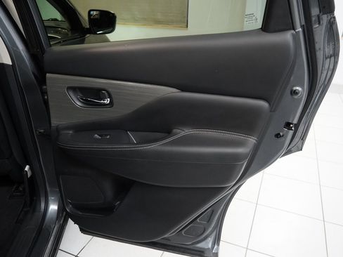 Used 2018 Nissan Murano S image 22