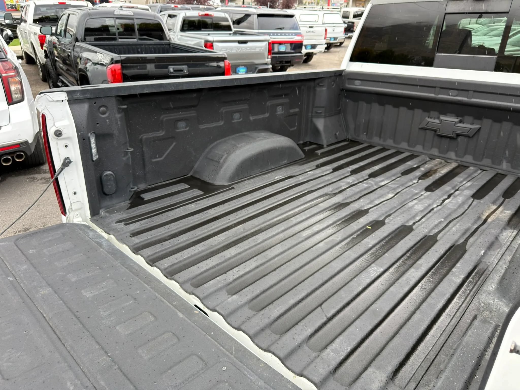 Used 2020 Chevrolet Silverado 3500 LTZ w/ LTZ Premium Package AWD/4WD image 20