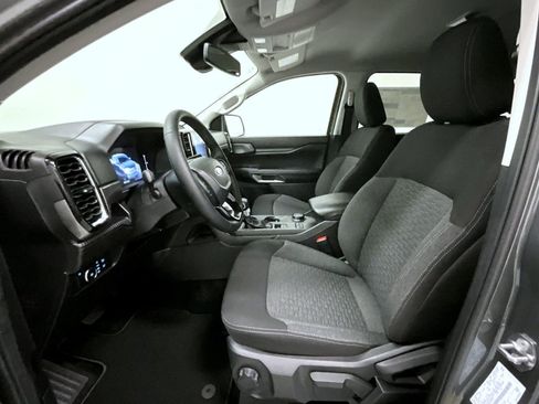 New 2025 Ford Ranger XLT w/ Chrome Accent Package image 10