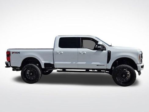 Used 2023 Ford F250 Lariat w/ Sport Appearance Package AWD/4WD image 11