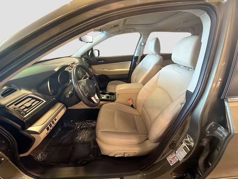 Used 2017 Subaru Outback 3.6R Limited image 13