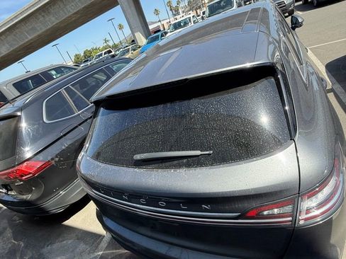 Used 2023 Lincoln Nautilus FWD w/ Premium Package image 6