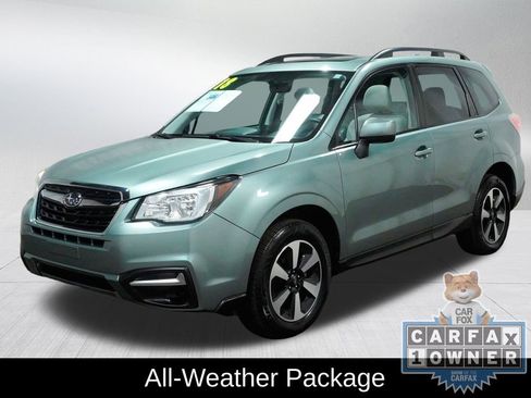 Used 2018 Subaru Forester 2.5i Premium w/ All-Weather Package image 2