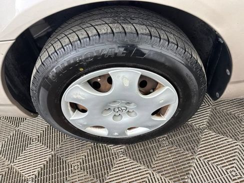 Used 2003 Toyota Corolla CE FWD image 31
