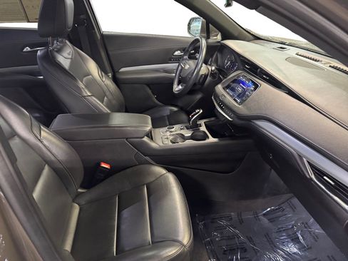Used 2020 Cadillac XT4 Premium Luxury image 15