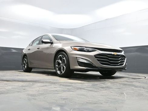 Used 2023 Chevrolet Malibu LT w/ Driver Confidence Package image 43