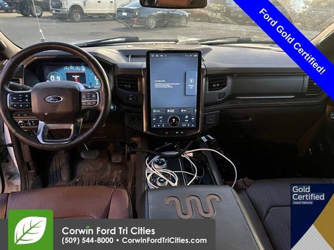 Certified 2022 Ford Expedition Max King Ranch image 3