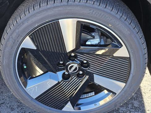 New 2026 Nissan Kicks SR FWD image 10