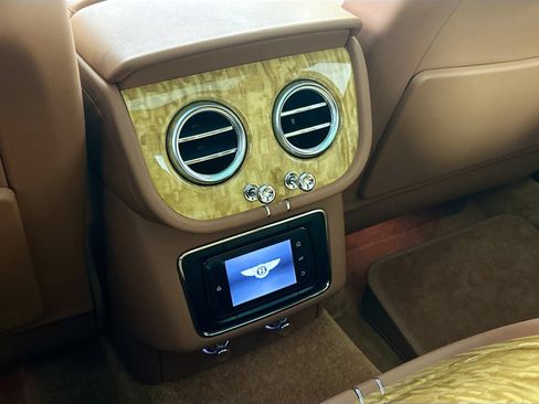 Certified 2017 Bentley Bentayga AWD/4WD image 25