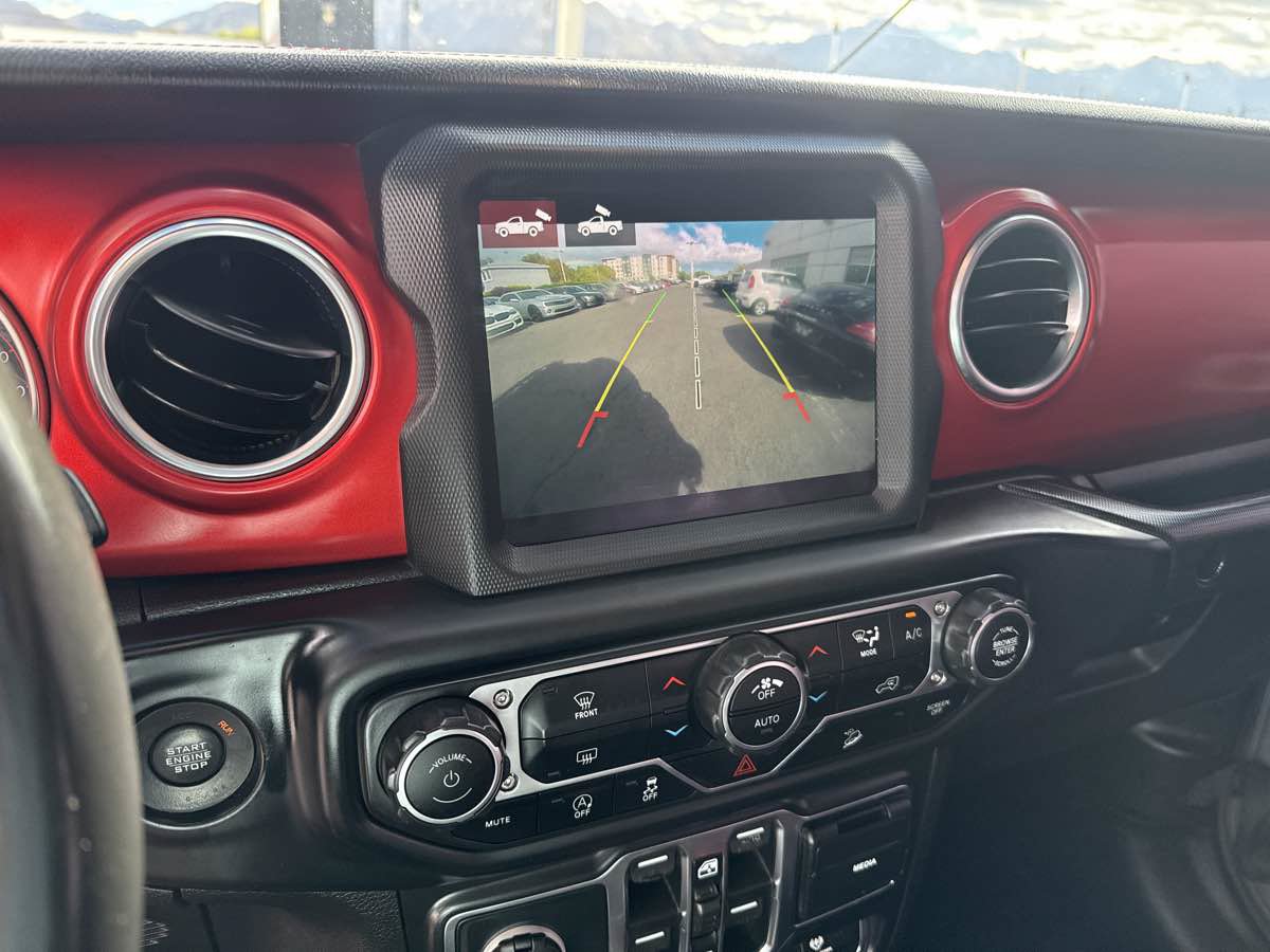 Used 2019 Jeep Wrangler Unlimited Rubicon AWD/4WD image 32
