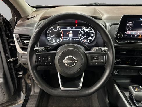 Used 2023 Nissan Rogue S AWD/4WD image 23