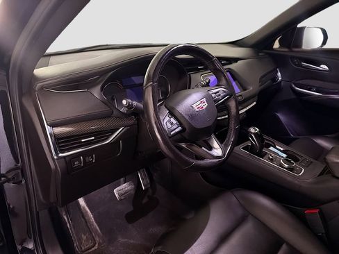 Used 2019 Cadillac XT4 Sport image 9