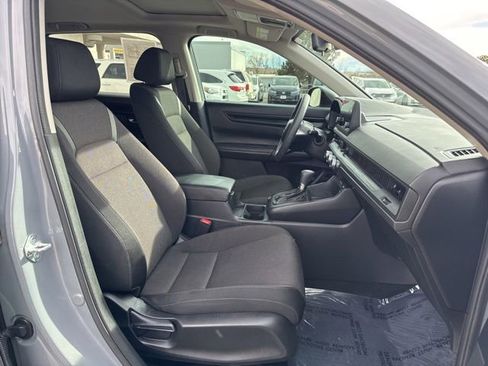 Used 2024 Honda CR-V EX image 10