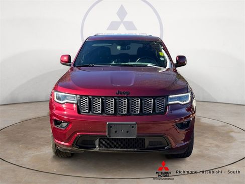 Used 2022 Jeep Grand Cherokee Laredo X image 8