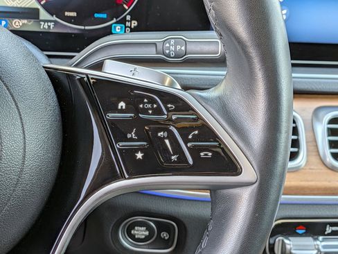 Certified 2024 Mercedes-Benz GLE 350 4MATIC w/ Winter Package image 21