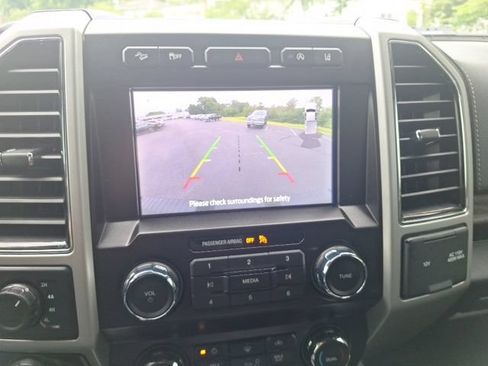 Certified 2020 Ford F150 Lariat w/ Trailer Tow Package AWD/4WD image 29