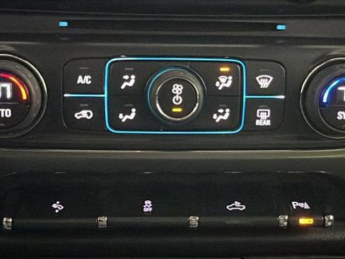 Used 2015 Chevrolet Silverado 1500 LT w/ Rally 2 Edition image 22