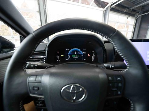 Certified 2025 Toyota Camry SE w/ Multimedia Upgrade Package image 16