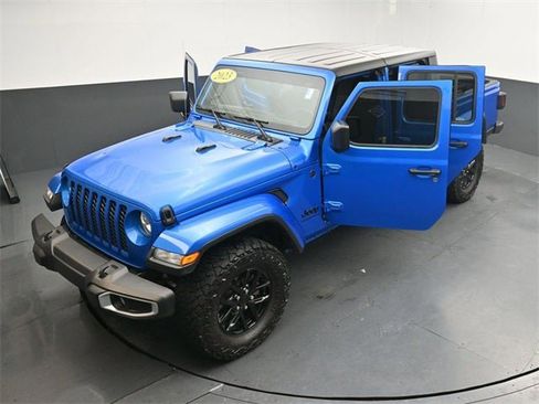 Used 2023 Jeep Gladiator Sport image 39