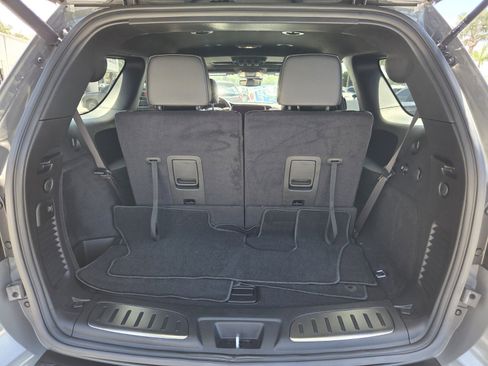 Used 2024 Dodge Durango R/T AWD/4WD image 16