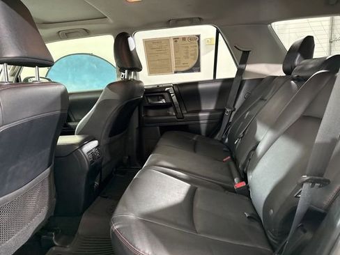 Used 2021 Toyota 4Runner TRD Off-Road Premium w/ Moonroof Package AWD/4WD image 15