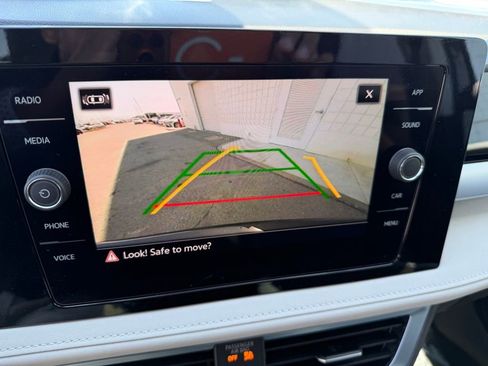 New 2026 Volkswagen Taos SE FWD image 22