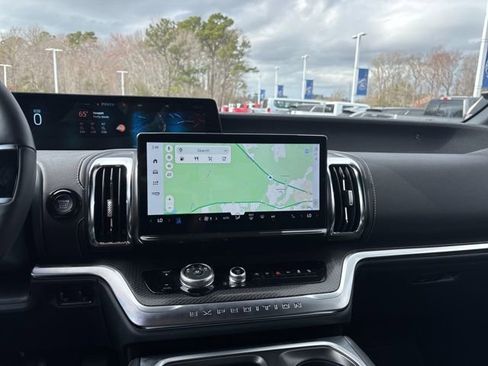 New 2026 Ford Expedition Platinum w/ Stealth Appearance Package image 17