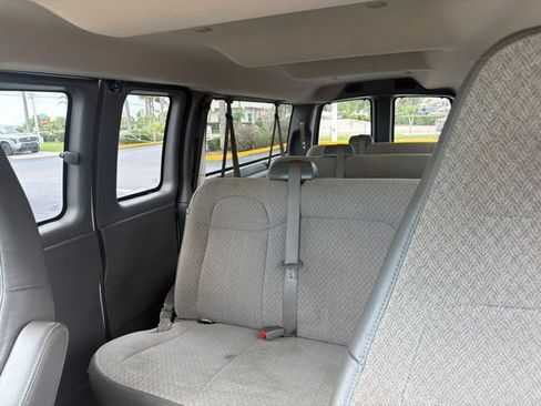 Used 2019 Chevrolet Express 3500 LT w/ LT Preferred Equipment Group RWD image 5