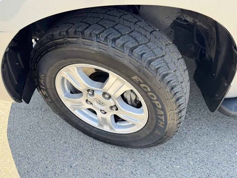 Used 2012 Toyota Sequoia SR5 AWD/4WD image 39