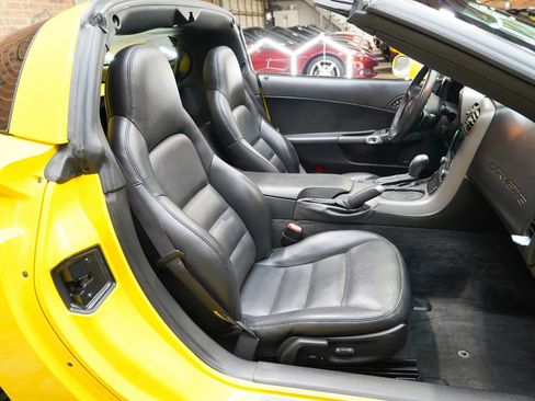 Used 2007 Chevrolet Corvette Coupe w/ Preferred Equipment Group RWD image 46