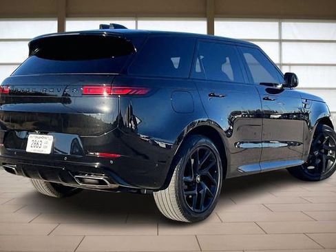 Used 2024 Land Rover Range Rover Sport Dynamic SE image 2
