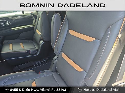 Used 2023 GMC Yukon AT4 w/ Technology Package image 8
