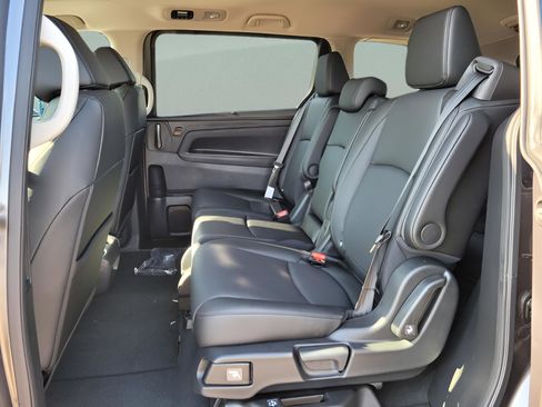 New 2026 Honda Odyssey EX-L image 13