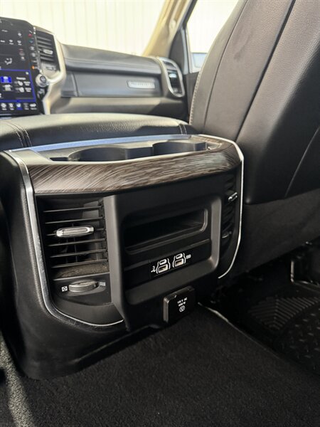 Used 2019 RAM 2500 Laramie AWD/4WD image 13
