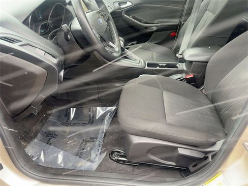 Used 2017 Ford Focus SEL w/ Cold Weather Package image 13