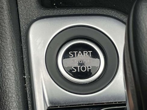 Used 2025 Nissan Sentra SR w/ Midnight Edition image 35