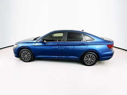 Used 2019 Volkswagen Jetta SE FWD image 4
