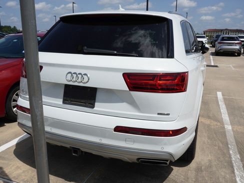 Used 2019 Audi Q7 3.0T Prestige w/ Prestige Package AWD/4WD image 6