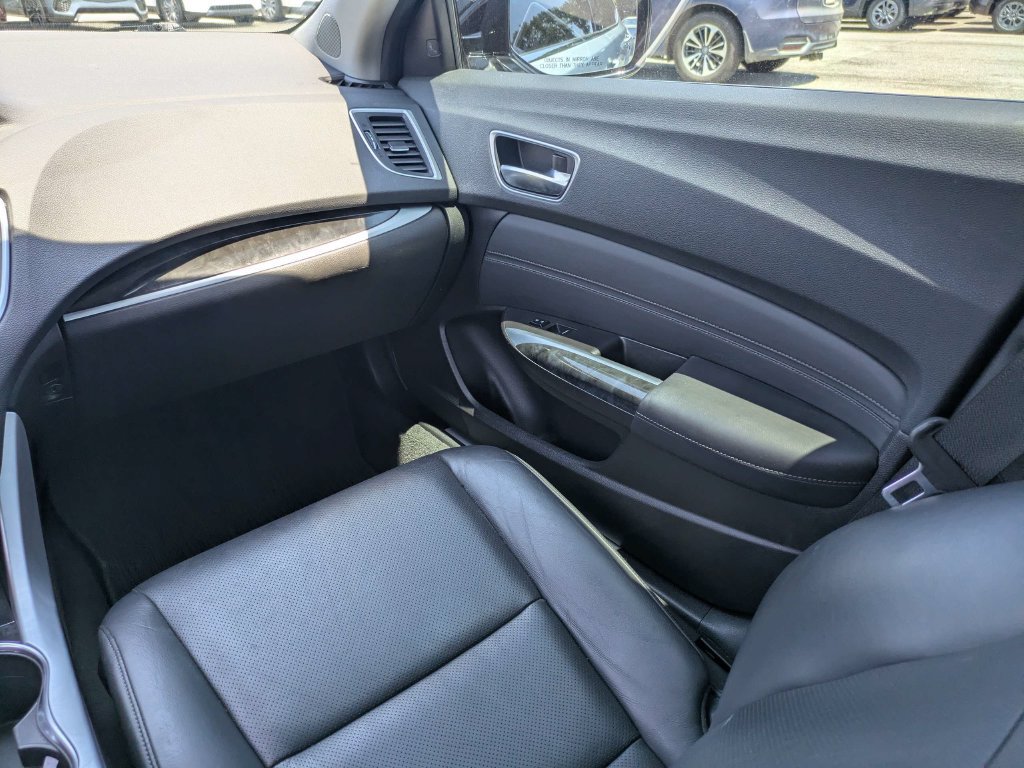 Used 2020 Acura TLX w/ Technology Package FWD image 18