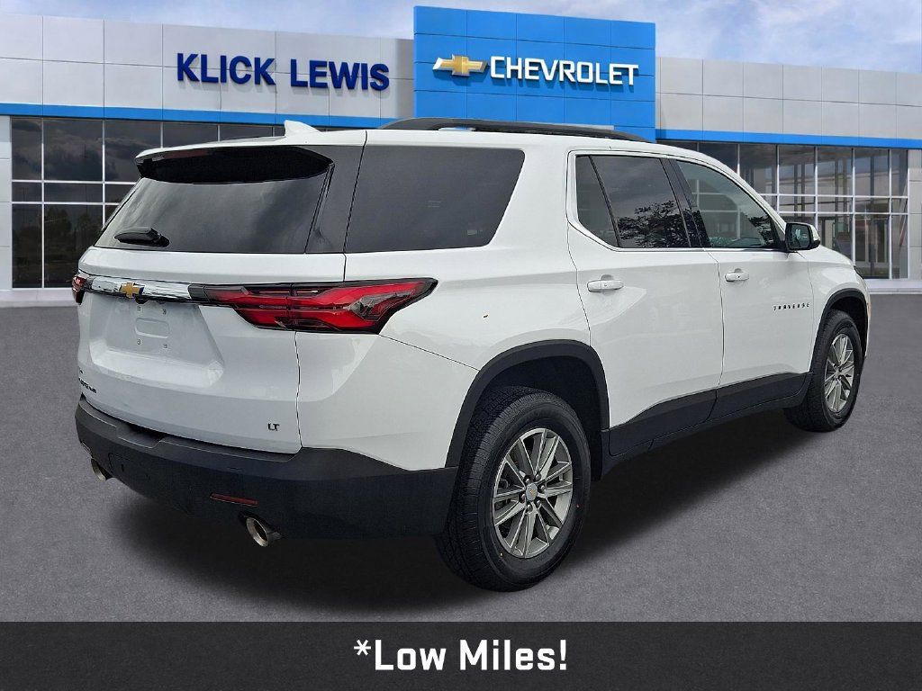 Used 2023 Chevrolet Traverse LT AWD/4WD image 8