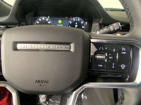 New 2025 Land Rover Discovery Sport Dynamic SE image 17