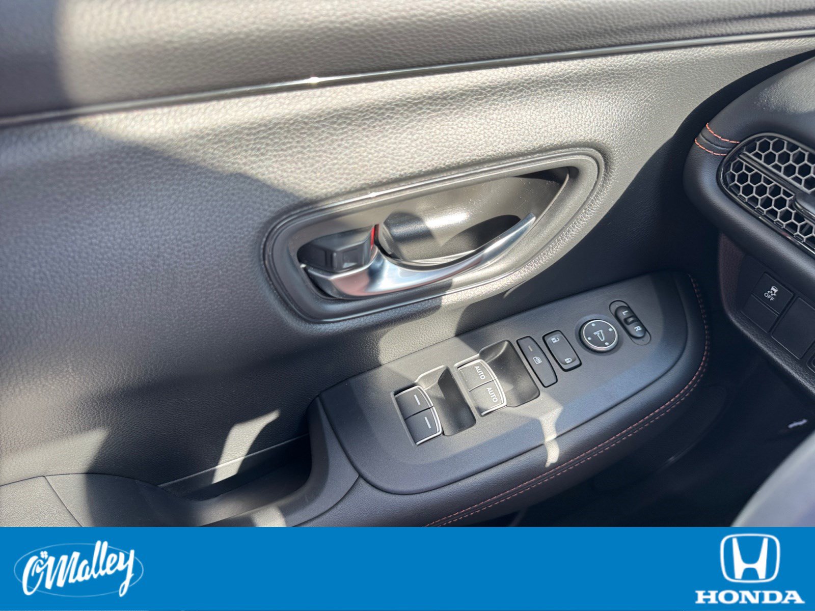 Certified 2024 Honda HR-V Sport image 19