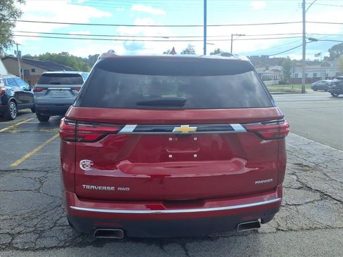 Used 2023 Chevrolet Traverse Premier image 4