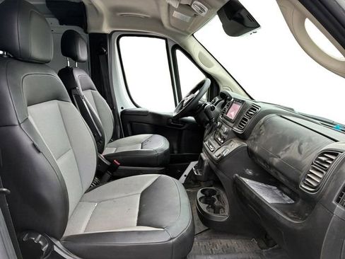 Used 2025 RAM ProMaster 2500 w/ Convenience Group FWD image 11