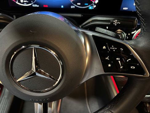 Certified 2025 Mercedes-Benz GLA 250 4MATIC image 27