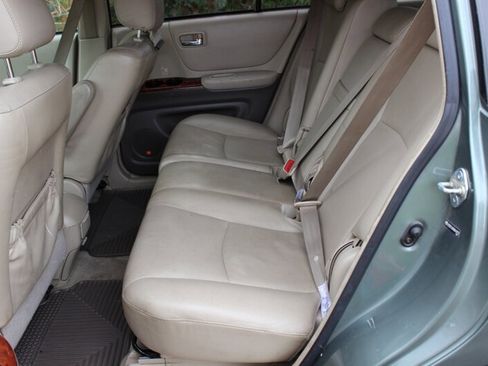 Used 2004 Toyota Highlander 4WD V6 image 13