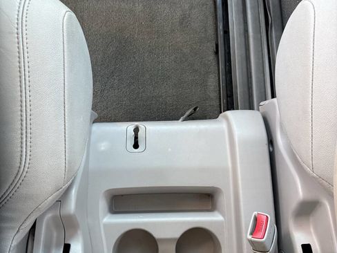 Used 2015 Toyota Sienna XLE image 15